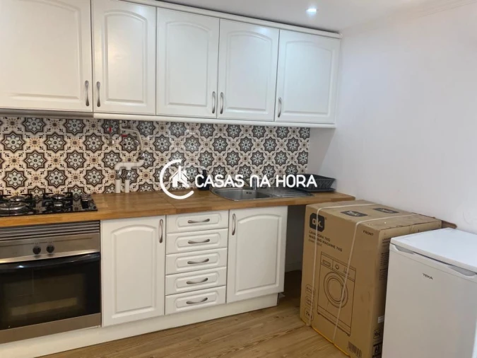 Apartamento T1 para Venda em Santa Maria Maior Foto 2