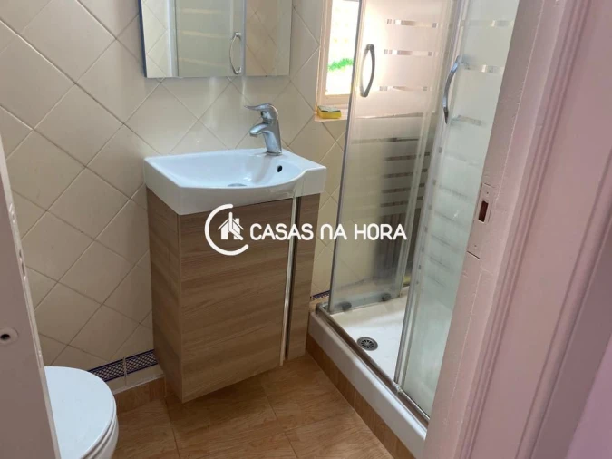 Apartamento T1 para Venda em Santa Maria Maior Foto 14