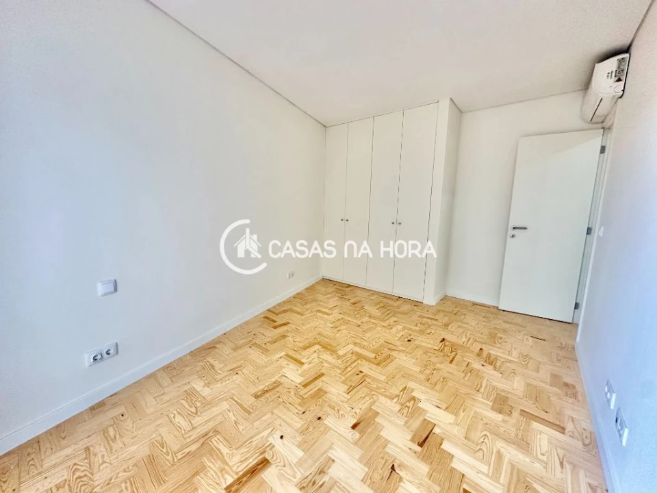 Apartamento T2 para Arrendamento em Alcochete Foto 12