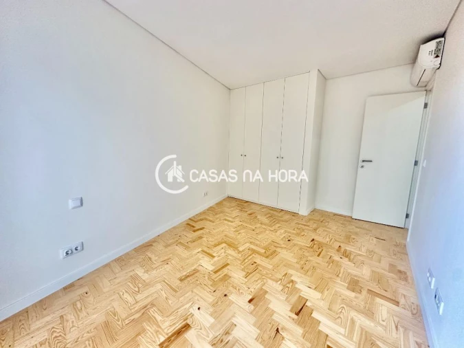 Apartamento T2 para Arrendamento em Alcochete Foto 12