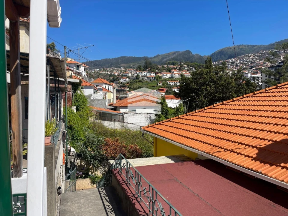 Moradia T1 para Venda em Funchal (São Pedro) Foto 3