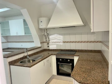 Moradia T1 para Venda em Funchal (São Pedro)