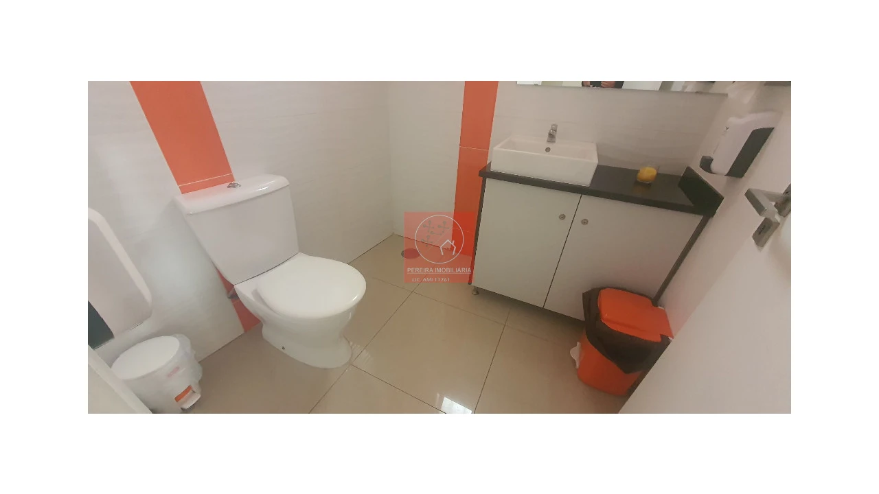 Negócio para Venda em Vila Nova de Anha Foto 8