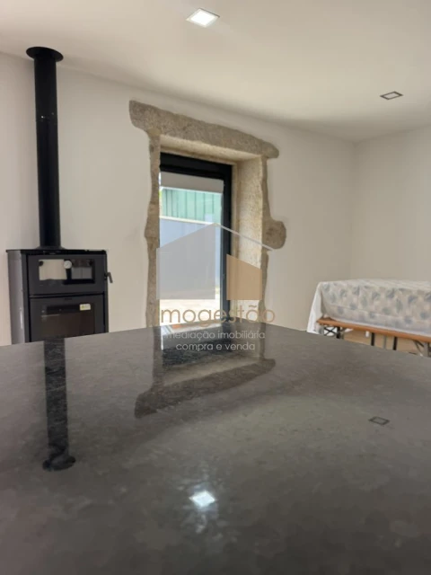 Moradia T3 para Venda em Candemil e Gondar