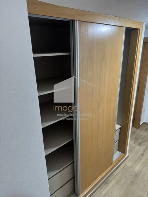 Moradia T3 para Venda em Candemil e Gondar