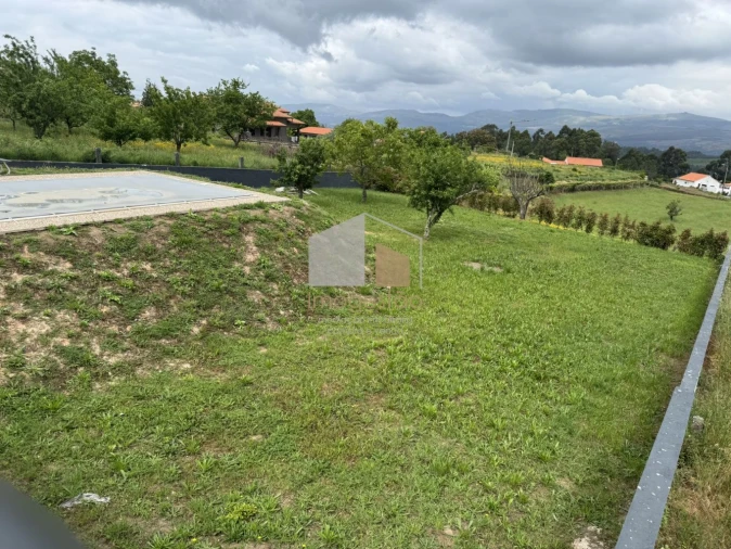 Moradia T3 para Venda em Candemil e Gondar Foto 29