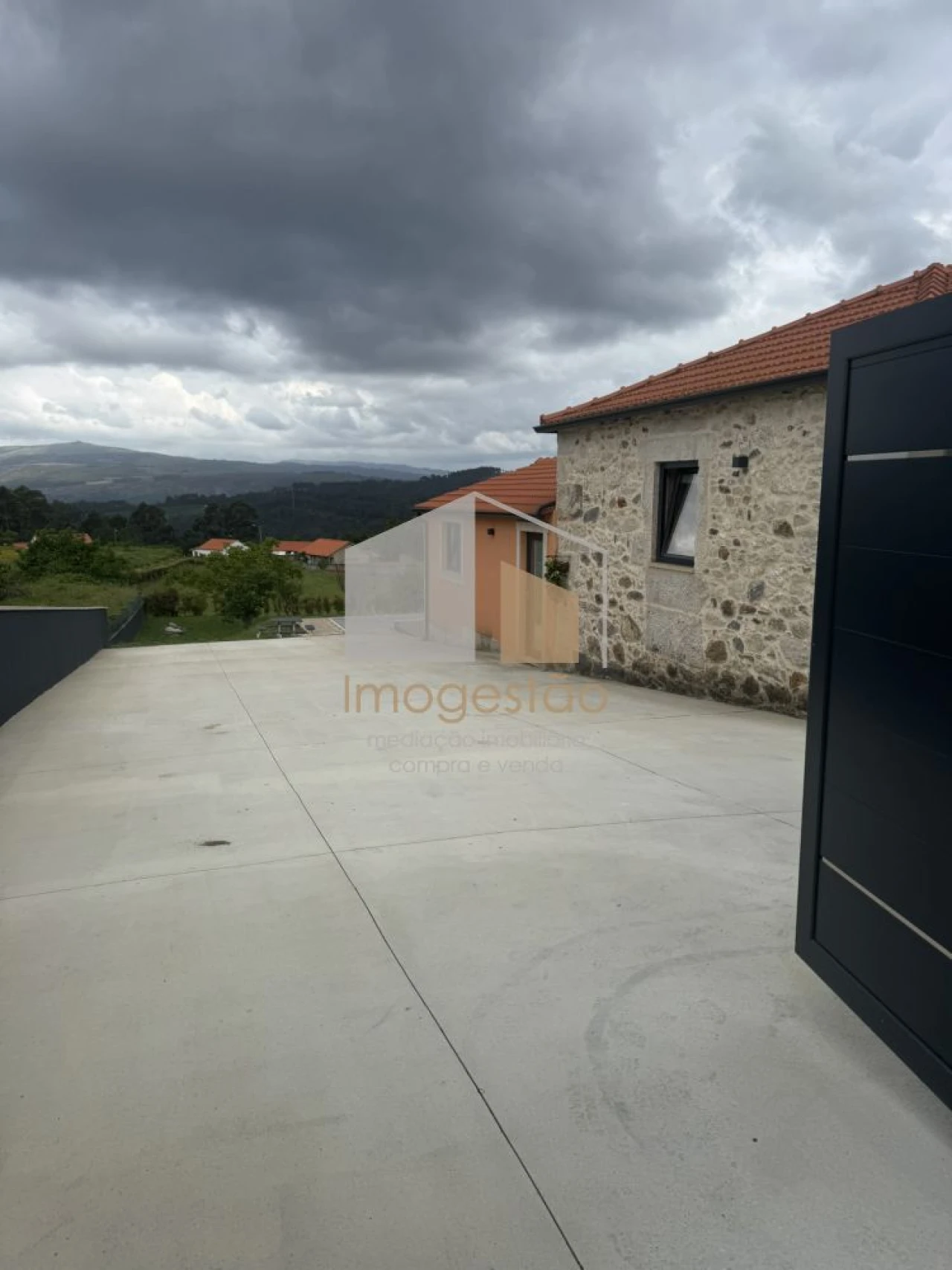Moradia T3 para Venda em Candemil e Gondar Foto 33