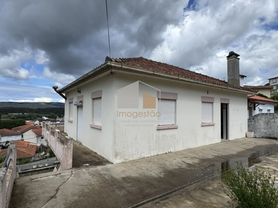 Moradia T3 para Venda em Vila Nova de Cerveira e Lovelhe Foto 1