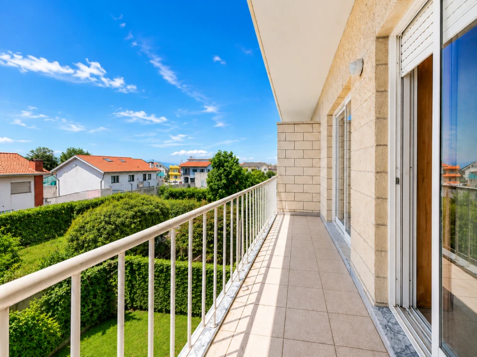 Apartamento T2 para Venda em Gulpilhares e Valadares Foto 1