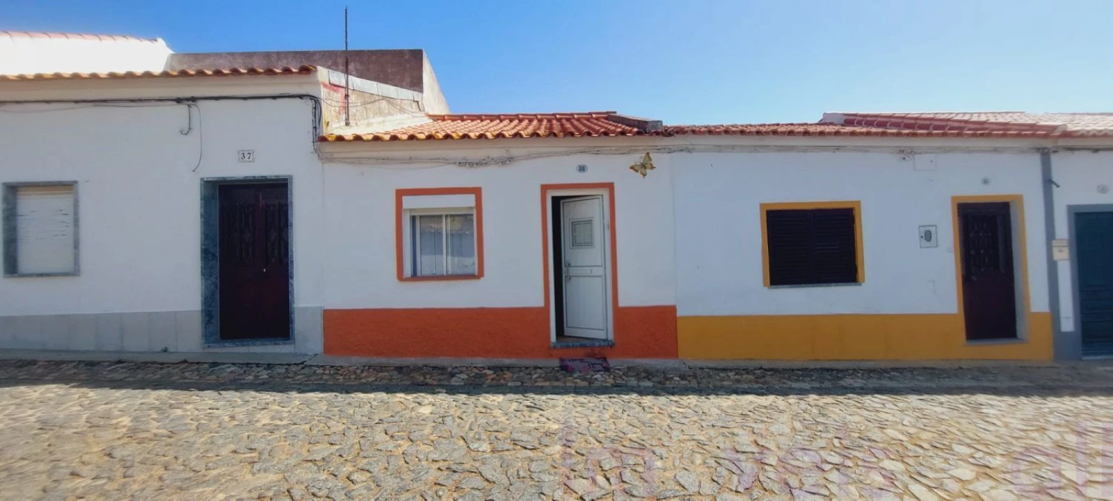 Moradia T3 para Venda em Baleizão Foto 1