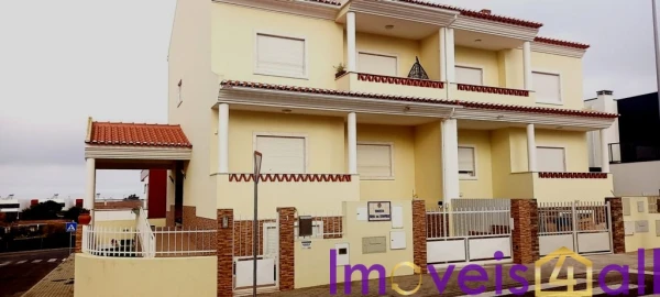 Moradia T3 para Venda em Mafra