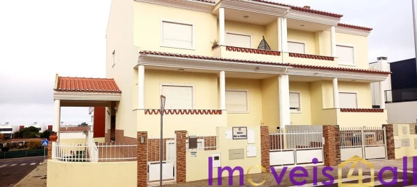 Moradia T3 para Venda em Mafra