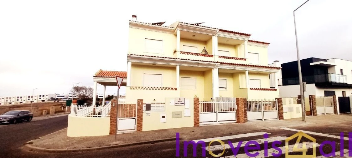 Moradia T3 para Venda em Mafra Foto 3