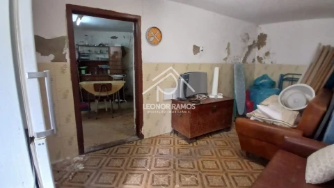Moradia T2 para Venda em São Miguel de Acha