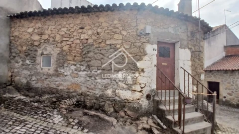 Moradia T2 para Venda em São Miguel de Acha