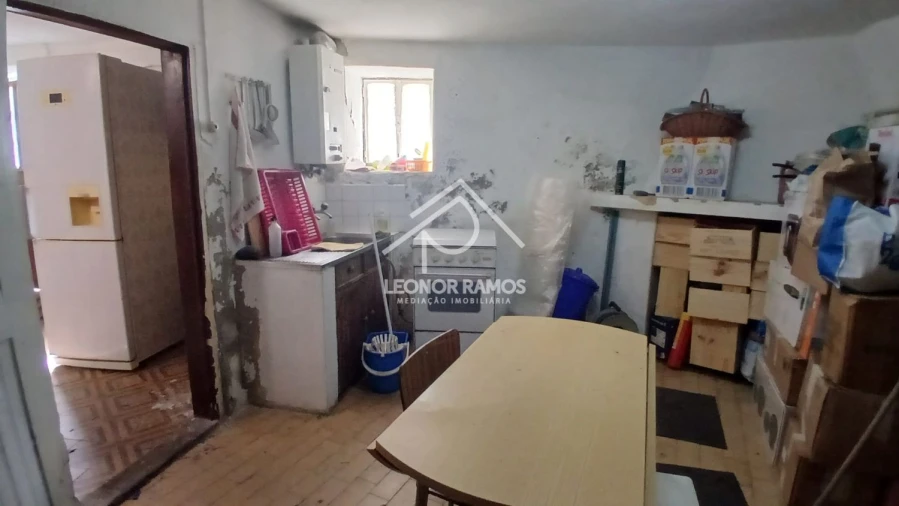 Moradia T2 para Venda em São Miguel de Acha Foto 4