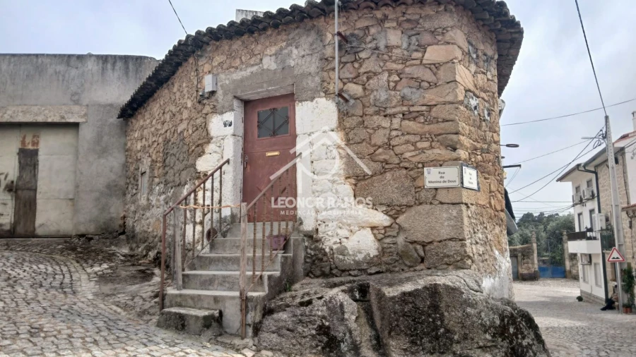 Moradia T2 para Venda em São Miguel de Acha