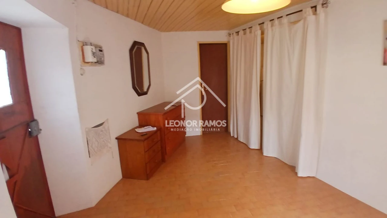 Moradia T2 para Venda em São Miguel de Acha Foto 7