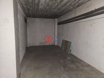 Garagem para Arrendamento em São João Baptista