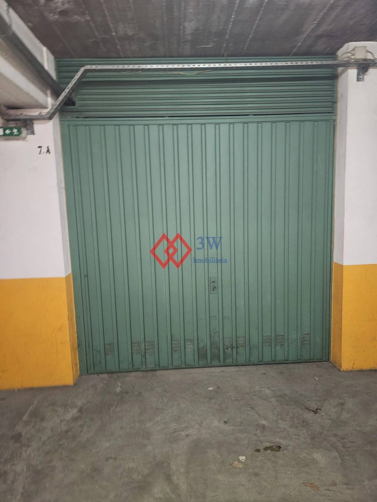 Garagem para Arrendamento em São João Baptista Foto 1