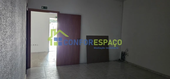 Loja para Arrendamento em Castelo Branco