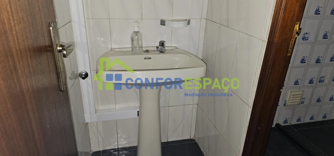 Loja para Arrendamento em Castelo Branco Foto 9