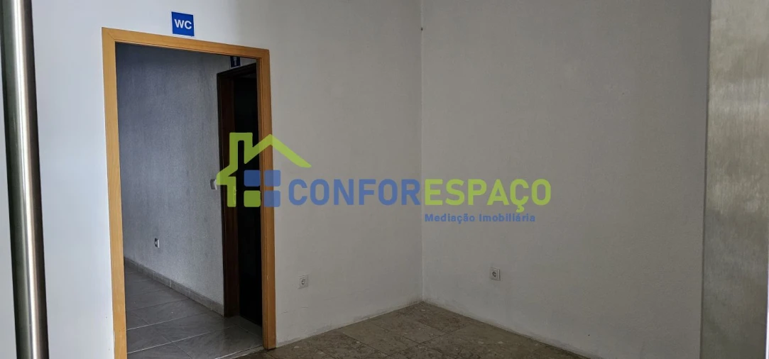 Loja para Arrendamento em Castelo Branco Foto 4