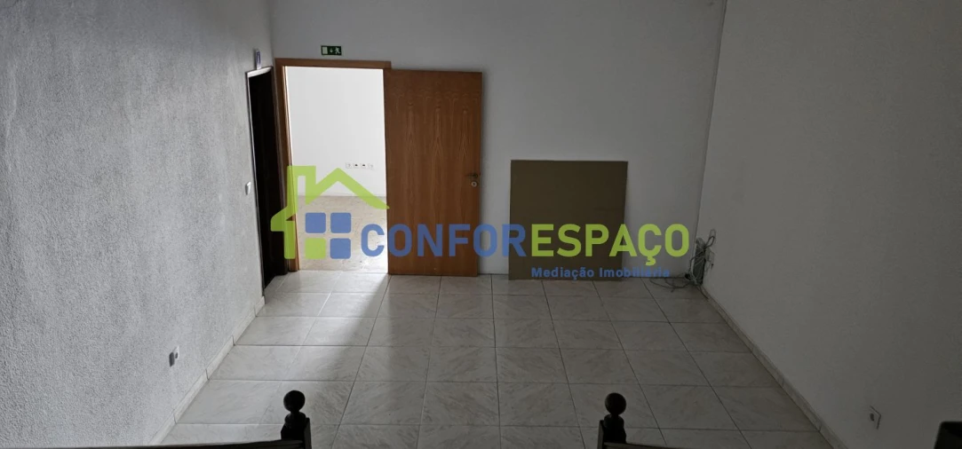 Loja para Arrendamento em Castelo Branco Foto 23