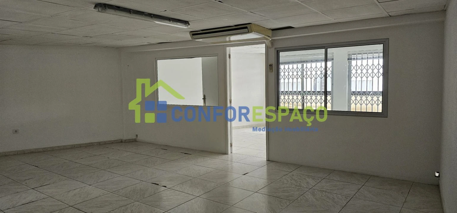 Loja para Arrendamento em Castelo Branco Foto 17