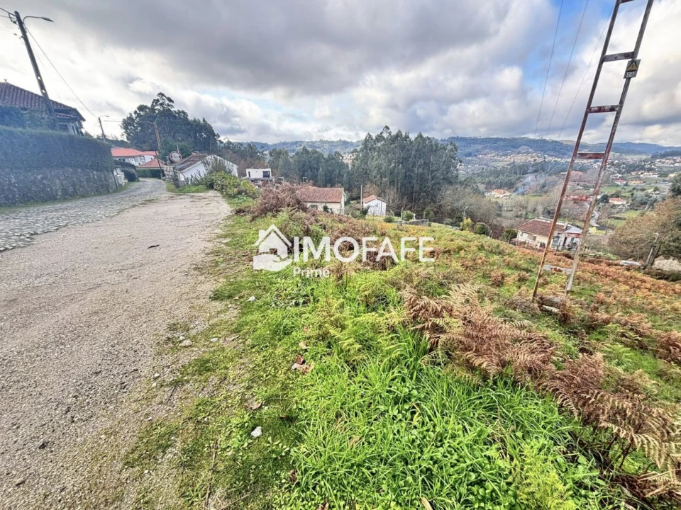 Terreno para Venda em Vinhos Foto 9