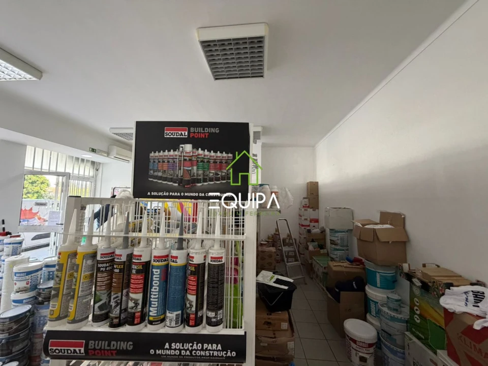 Loja para Venda em Delães Foto 5
