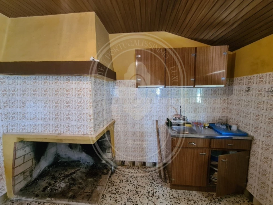 Moradia T2 para Venda em Chãos Foto 6