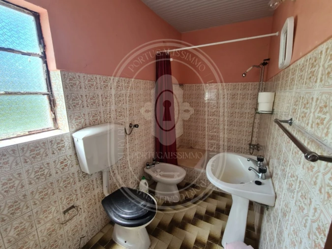 Moradia T2 para Venda em Chãos Foto 8