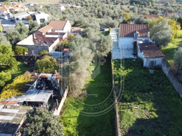 Moradia T4 para Venda em Olaia e Paço