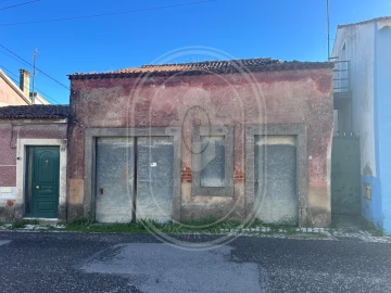 Moradia T4 para Venda em Olaia e Paço