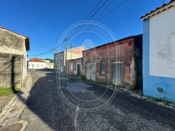 Moradia T4 para Venda em Olaia e Paço