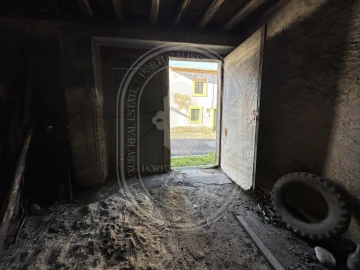 Moradia T4 para Venda em Olaia e Paço
