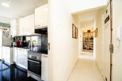 Apartamento T3 para Venda em Benfica