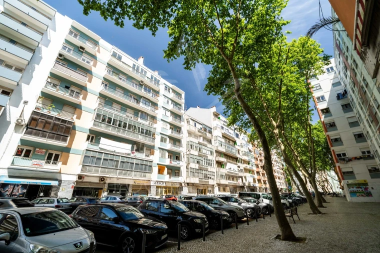 Apartamento T3 para Venda em Benfica Foto 34