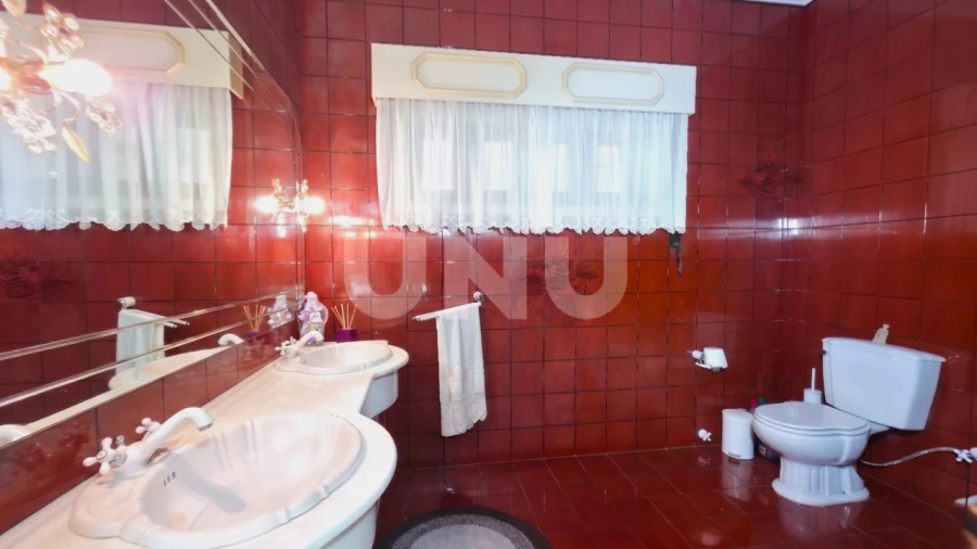 Moradia T4 para Venda em O. Azeméis, Riba-Ul, Ul, Macinhata Seixa, Madail Foto 16