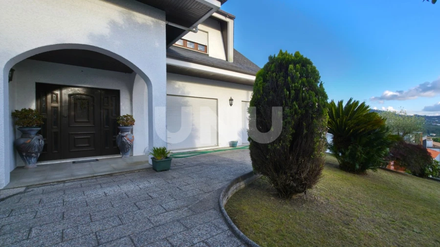 Moradia T4 para Venda em O. Azeméis, Riba-Ul, Ul, Macinhata Seixa, Madail Foto 40