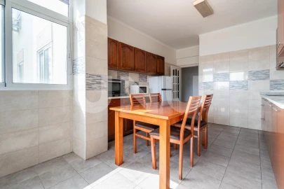 Apartamento T4 para Venda em Covilhã e Canhoso