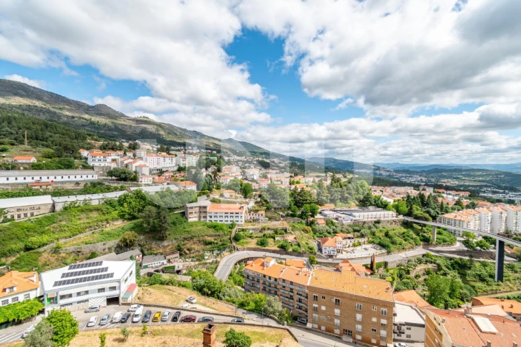 Apartamento T4 para Venda em Covilhã e Canhoso Foto 28