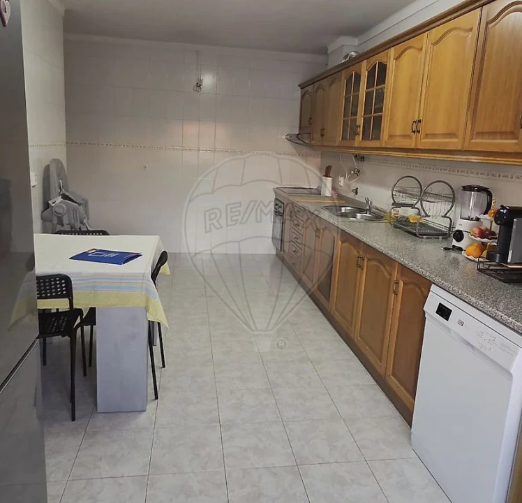 Apartamento T3 para Venda em Baixa da Banheira e Vale da Amoreira Foto 3