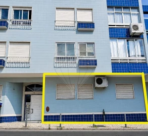 Apartamento T3 para Venda em Baixa da Banheira e Vale da Amoreira