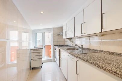Apartamento T2 para Venda em Santo António