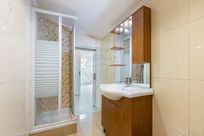 Apartamento T2 para Venda em Santo António