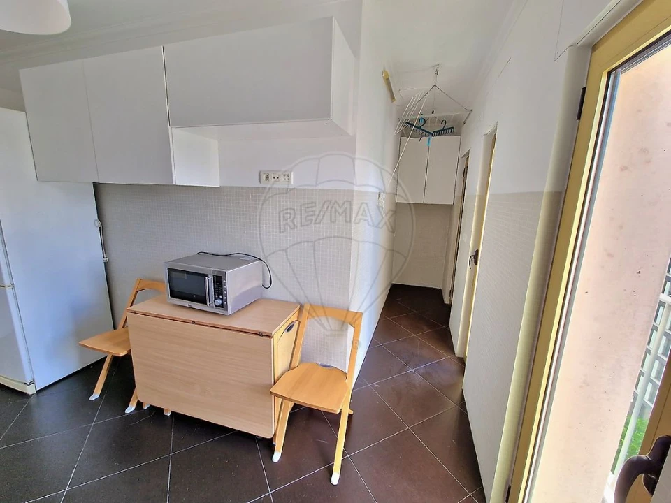 Apartamento T3 para Arrendamento em Avenidas Novas Foto 22
