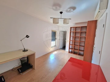 Apartamento T3 para Arrendamento em Avenidas Novas