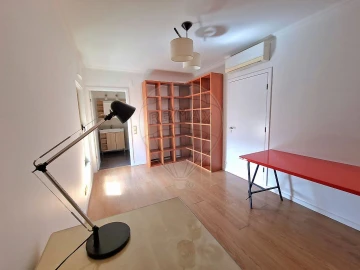 Apartamento T3 para Arrendamento em Avenidas Novas